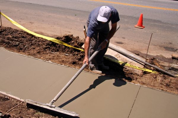 Sidewalk Pouring in Bullhead City